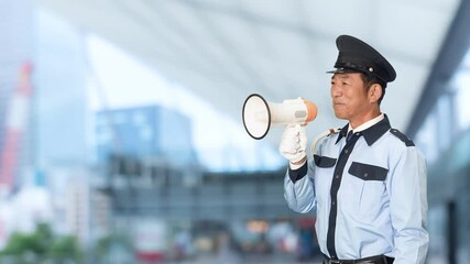Leinwandbilder - 警備員、警察官、セキュリティ、警察、男性、拡声器、誘導、交通整理、案内、スピーカー、DJポリス、イベント、警官、警備、警備会社、防犯、制服、職業、仕事、アルバイト、中年、ミドルエイジ、日本人、混雑、パトロール、監視、取り締まり、見守り、安全、号令、叫ぶ、大声、応援、注意、警告、交渉、人質、立てこもり、ネゴシエーター、上半身、呼びかけ、スローモーション、駅、駅前、都市、治安、社会、都会、繁華街、人物