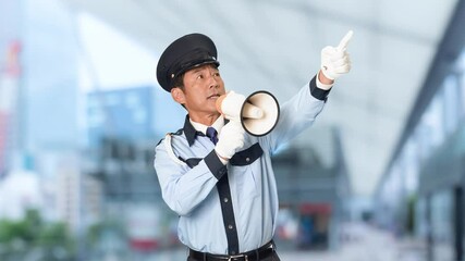 Leinwandbilder - 警備員、パトロール、セキュリティ、男性、拡声器、誘導、交通整理、案内、スピーカー、DJポリス、イベント、警官、警察、警備、警備会社、警察官、防犯、制服、職業、仕事、アルバイト、中年、ミドルエイジ、日本人、混雑、監視、取り締まり、見守り、安全、号令、叫ぶ、大声、応援、注意、警告、交渉、人質、立てこもり、ネゴシエーター、上半身、呼びかけ、スローモーション、駅、駅前、都市、治安、社会、都会、繁華街、人物