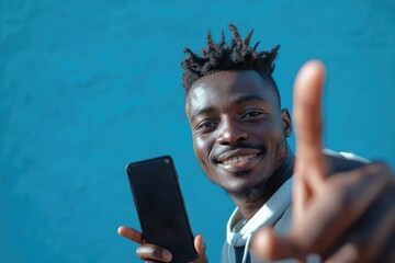 Aufkleber - A person holding a cell phone up to the camera, showing the screen