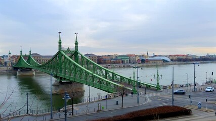 Wall Mural - The Liberty Bridge from the Gellert Hill viewing platform, Budapest, Hungary