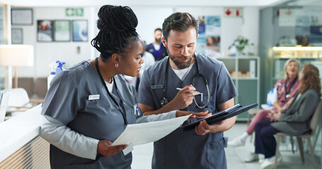 Aufkleber - Nurses, man and woman with tablet for planning, hospital management and consulting together. Healthcare, professional and medical team with digital app for online schedule, agenda or report in clinic