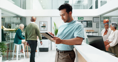 Aufkleber - Search, thinking and man in office with tablet, email and planning online schedule at creative agency. Scroll, research and design consultant with digital app for business agenda, website or ideas