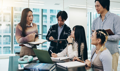 Aufkleber - Japanese people, teamwork and laptop with brainstorming, collaboration or writing notes in office. Group, thinking and technology in business meeting, discussion and project management as colleagues