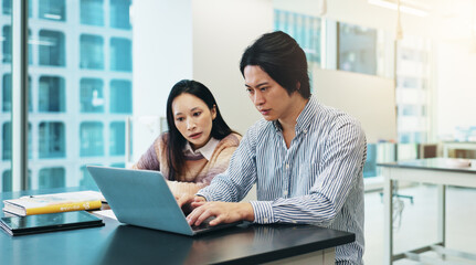 Aufkleber - Japanese, business people and laptop with teamwork, collaboration or coworking in office or meeting. Woman, man and technology for brainstorming, discussion or review as project manager or colleagues