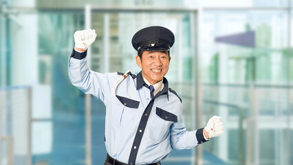 Poster - 警察官、警察、男性、警官、パトロール、警備員、ダンス、踊る、警備、DJポリス、歌う、楽しい、仕事、職業、アルバイト、守衛、取り締まり、パーティー、コスプレ、交通整理、セキュリティ、警備会社、防犯、防災、制服、ガードマン、演劇、ミュージカル、ステージ、ノリノリ、リズム、日本人、巡回、安全、安心、音楽、ダンサー、嬉しい、上半身、喜ぶ、賃上げ、スローモーション、ビル、エントランス、施設、ホール、駅、通路