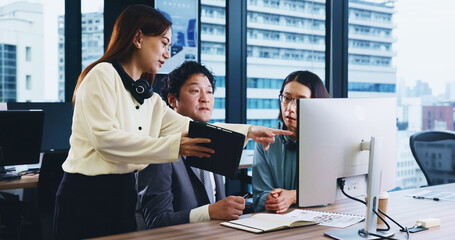 Aufkleber - Computer, teamwork and business people in meeting, tablet and internet with research for stock market. Employees, coworkers and leader in office, documents and tech with accounting, planning or Japan