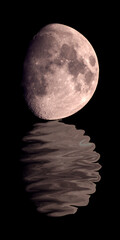 Wall Mural - 36 11/11/2024 waxing gibbous moon at 81.3% illumination with rippled reflection