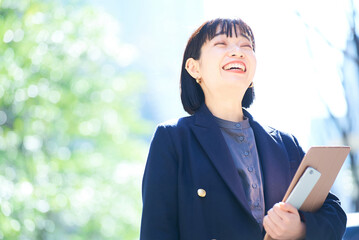 Poster - 笑顔の女性のポートレート