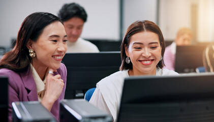 Aufkleber - Creative, women and coworking in office, computer and collaboration for public relations and smile. Reading, colleagues and planning for ad campaign, media coordinator and market research in Japan
