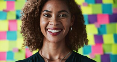 Poster - Face, smile and sticky notes with business woman in studio for creative development or project management. Design, happy and portrait of artistic designer at work for agenda, planning or strategy