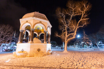 Wall Mural - Sultanahmet Square on a snowy day