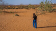 człowiek sahara  pustynia agadir maroko wielbłądy