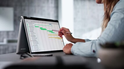 Aufkleber - Convertible Laptop Gantt Chart Software