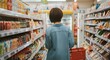 © happy Wu  - コンビニで買い物をする若い女性｜Young woman shopping at a convenience store
