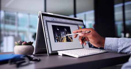 Poster - Office Designer At Work: Graphic Artist
