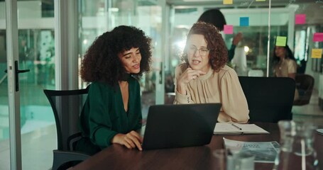 Aufkleber - Women, meeting and laptop for training, planning and erp notes with report. Office, creative people and idea celebration for small business, teamwork and collaboration for partnership or b2b project