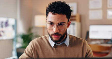 Leinwandbilder - Laptop, thinking and man in office with research for psychology, assessment or schedule ideas. Planning, computer and therapist at clinic reading results, online report or telehealth website at desk