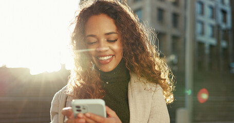 Canvas Print - Mobile, realtor and happy businesswoman in city for message, check schedule and reading email for mortgage. Phone, smile and real estate agent outdoor for sale, property listing and morning sunrise