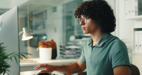 Fototapete - Thinking, computer and programming in office, man and IT specialist with glasses, planning and online. Contemplating, programmer and ideas for cybersecurity, serious and troubleshooting of software