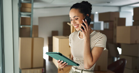 Aufkleber - Phone call, supply chain and woman on tablet with boxes for shipping, online orders and ecommerce. Business, startup and person talking for production, distribution or delivery logistics in factory