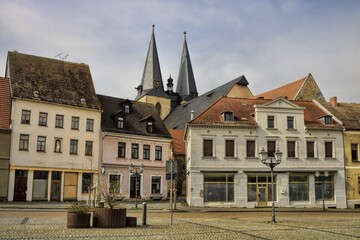 Wall Mural - calbe saale, deutschland - stadtpanorama mit türmen der stephani-kirche