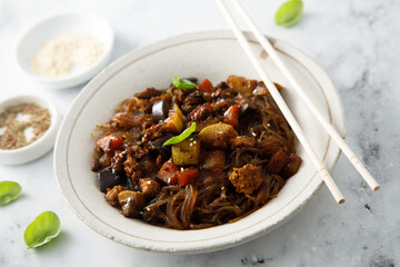 Wall Mural - Cellophane noodles with chicken and vegetables