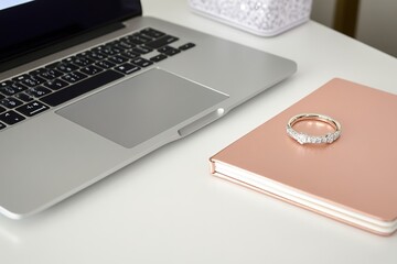Aufkleber - minimalistic flat lay of laptop and notebook on white desk perfect for startup themes