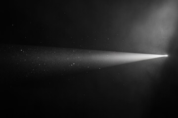 Leinwandbilder - Narrow beam of light shining through deep darkness in a mystical atmosphere. Generative AI