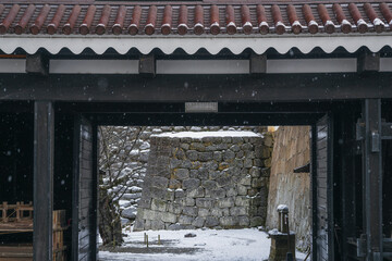 Wall Mural - 会津若松 鶴ヶ城雪景色 鉄門