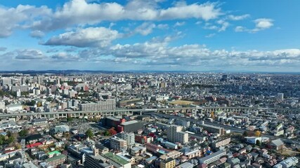 Wall Mural - 都市、社会、交通、ドローン、空撮、俯瞰、線路、住宅、市街地、住宅地、青空、地平線、ハイアングル、展望、パノラマ、風景、景色、景観、上から見た、見下ろす、現代、都会、建設、建築、ビル、ビル群、不動産、日本、町並み、街、観光、旅行、コピースペース、昼間、晴れ、明るい、行政、公共、地方、自治体、地域、ビジネス、産業、インフラ、広角、絶景、道路、60p、高架、開発