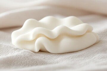 Poster - Creamy Wave Abstract White Sculpture on Textured Fabric