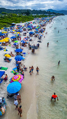 Wall Mural - Areia Branca Mar Azul Praia Jurerê Internacional Florianópolis Santa Catarina Brasil Luxo Casas Modernas Natureza Pôr Sol Resorts Vegetação Tropical Sol Marinas Elegância Beach Tennis Turismo Esporte