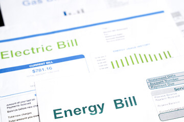 Electricity and energy bills by state monthly report close up