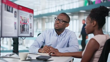 Poster - Looking At News In Online Newspaper