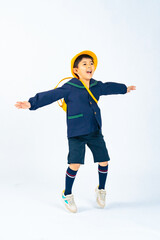 Poster - ジャンプ、子供、園児、男の子、笑顔、幼児、保育園、幼稚園、元気、飛び出す、飛躍、成長、わんぱく、日本人、男子、少年、キッズ、私立、制服、園児服、スモッグ、子供服、飛ぶ、躍動感、アクティブ、アクション、挑戦、チャレンジ、目標、お受験、通園、入園、喜ぶ、嬉しい、はしゃぐ、ワクワク、びっくり、驚く、楽しい、遊ぶ、写真、広告、切り抜き、白バック、全身、コピースペース、ファッション、おしゃれ、アパレル、人物