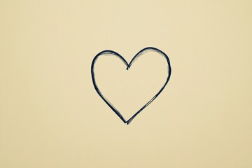 Aufkleber - Simple hand drawn heart symbol on a soft neutral background showing creativity and warmth in a minimalist design. Generative AI