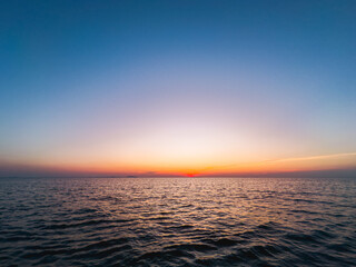 Wall Mural - sunset over the sea 