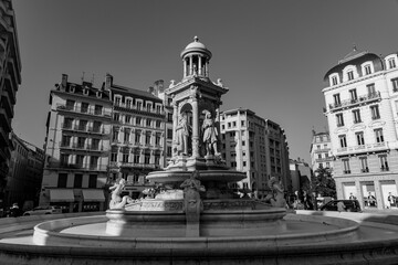 Wall Mural - The Jacobins Fountain at the Jacobin Square in lyon, France