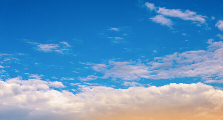 Wall Mural - Vivid sky illuminated by the sunset