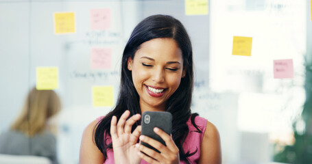 Aufkleber - Phone, smile and storyboard with business woman in creative office for news or networking. App, contact and social media with happy design employee in workplace for communication or text message