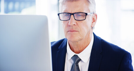 Aufkleber - Computer, portrait and mature businessman in office for legal case, proposal and project or online research. Corporate attorney, lawyer and worker for consultant report, typing email and planning