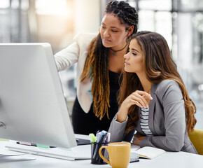Leinwandbilder - Women, meeting and computer in office for advice, teamwork and company collaboration for business. Employees, technology or point in agency for searching, project management or selection in workplace