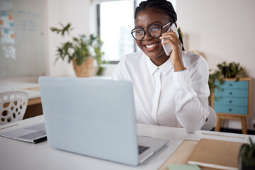 Aufkleber - Happy, secretary or black woman on laptop for phone call in networking, sales or contact at agency. Talking, communication or receptionist with advice, conversation or lead generation in business