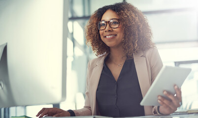 Aufkleber - Property agent, smile or businesswoman on computer for research, online opportunity or listing services. Technology, tablet or realtor on housing website to check apartment post or real estate ads