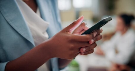 Aufkleber - Hands, smartphone and business woman typing in meeting, scroll and project manager planning on internet. Technology, office and worker closeup on app for communication online, development or research