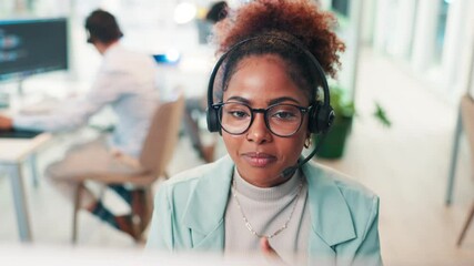 Aufkleber - Call center, talking or woman in IT support for communication, software advice or customer service. Face, explain or virtual assistant on computer for technical solution, system update and consulting