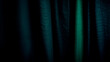 © Jantov - Textura de tela de terciopelo verde esmeralda. La imagen muestra un primer plano de la tela con pliegues y sombras, ideal para proyectos de diseño de interiores, moda y texturas. Imagen generada