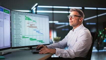 Aufkleber - Employee Working On Calendar Schedule