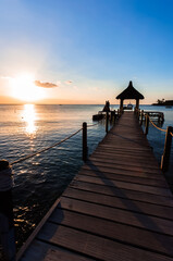 Wall Mural - Coucher de soleil sur ponton, île Maurice 