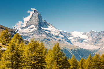 Aufkleber - Breathtaking view of Matterhorn spire in sunny weather. Location place Swiss alp, Cervino peak, Switzerland, Europe.